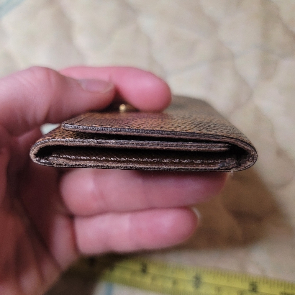 Lv Keyholder - image 4